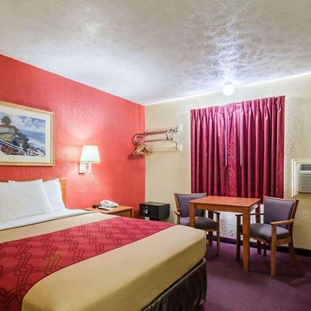 Econo Lodge Ottawa Zewnętrze zdjęcie