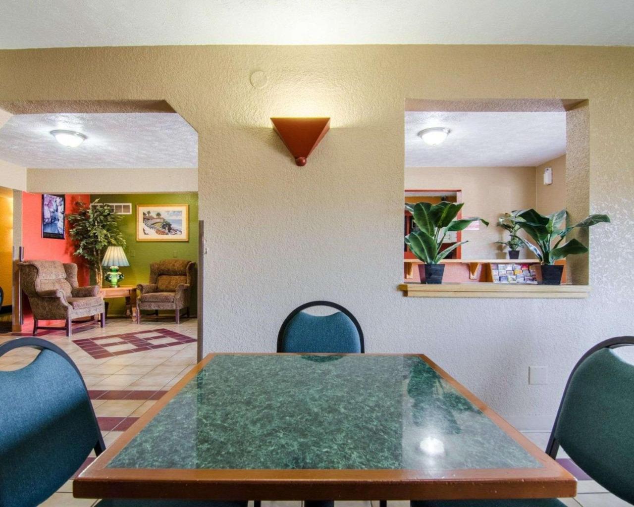 Econo Lodge Ottawa Zewnętrze zdjęcie